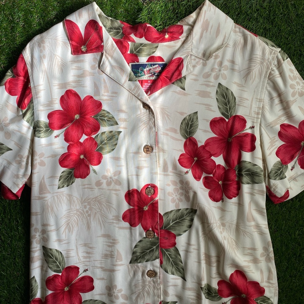 Vintage Hawaiian Shirt 🌺